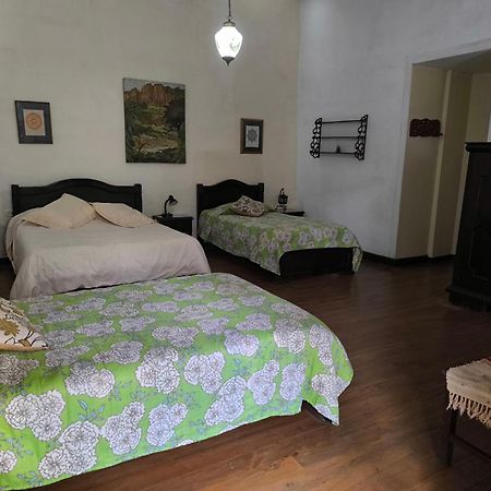 ポパヤン La Casa De Mima Bed & Breakfast エクステリア 写真