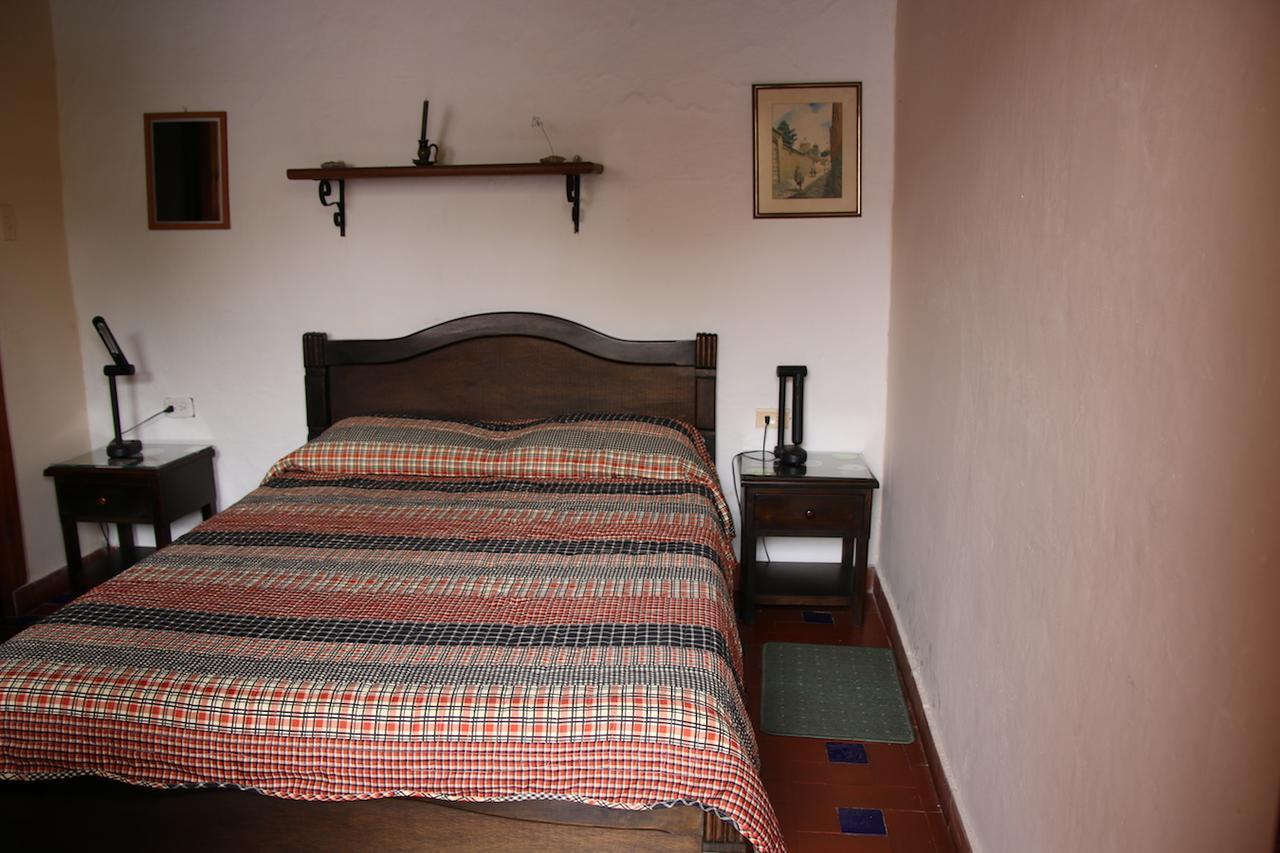 ポパヤン La Casa De Mima Bed & Breakfast エクステリア 写真